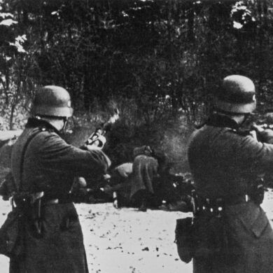 Apology for Nazi Ancestor's Role in WWII Siege Sparks Historical Reckoning at Saint Petersburg Forum