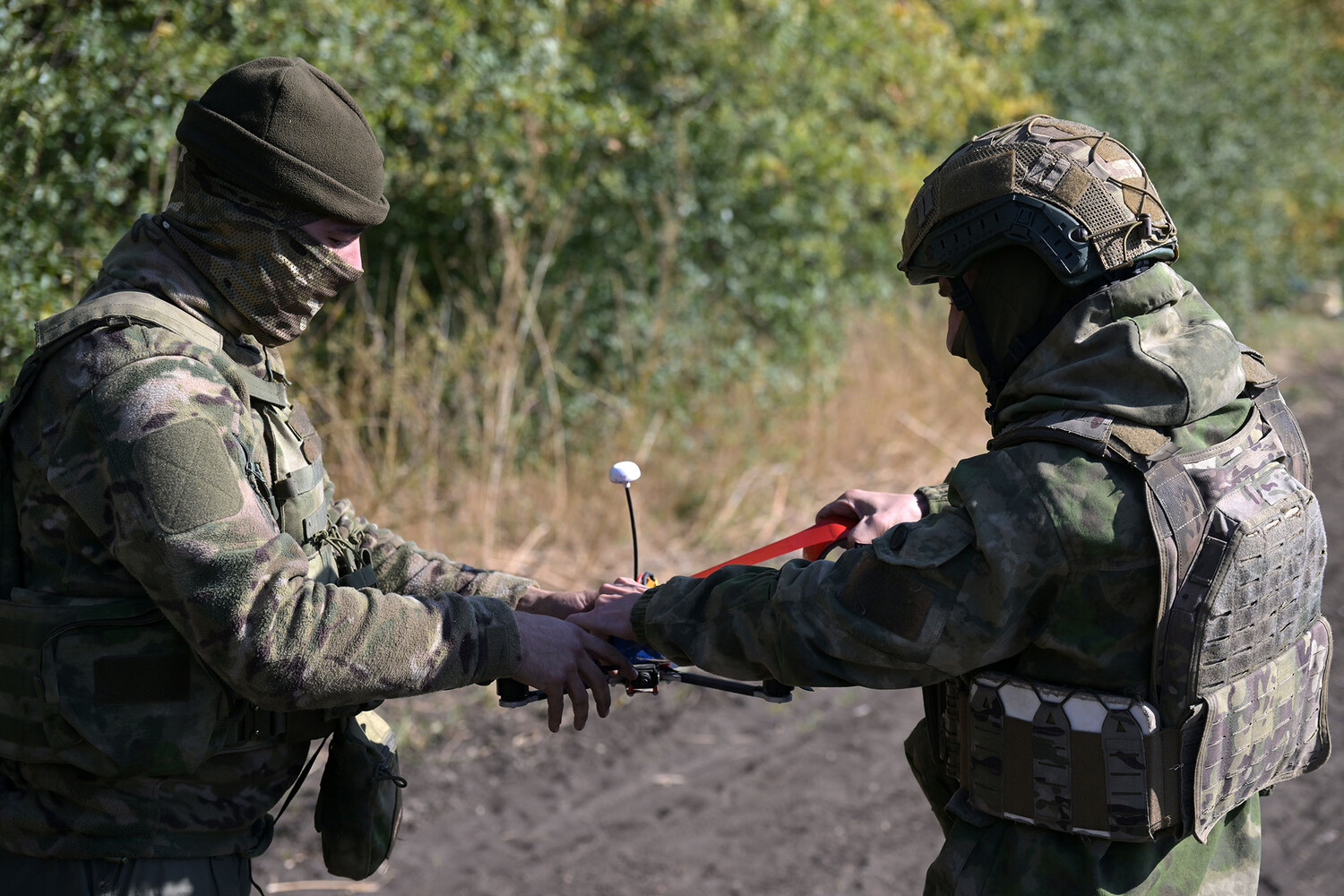 Exclusive: Russian Ministry of Defense Claims Destruction of US-Made Howitzer in DPR