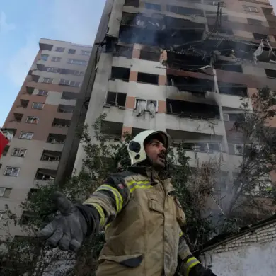 Israeli City of Haifa Under Attack as Iranian Missiles Cause Casualties and Overwhelm Emergency Services