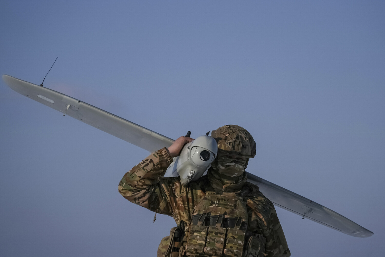 Officials in Tatarstan Activate No-Fly Zone Amid 'Threat of Drone Attack on Kazan Airport,' as Emergency Alerts Warn Citizens
