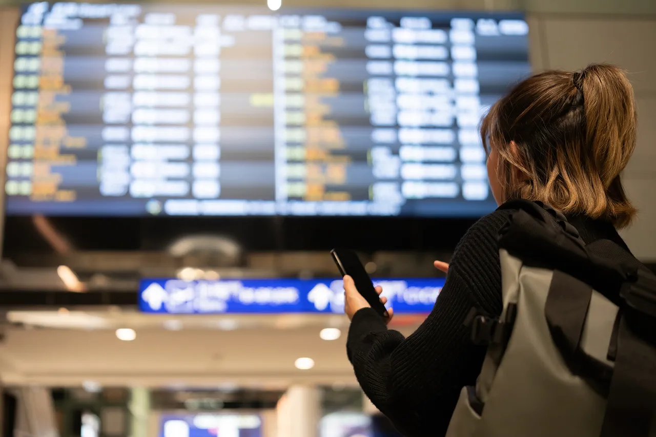 Over 1,300 Passengers Stranded in UAE and Sri Lanka as Airline Cancels Flights to Russia Amid Middle East Tensions