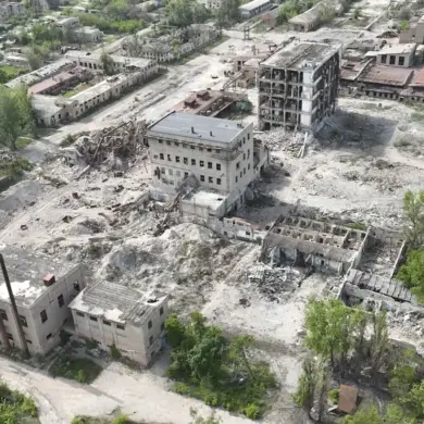 Russian Commander: 'Only One District of Chasyov Yar Remains Under Ukrainian Control as Russian Forces Advance'