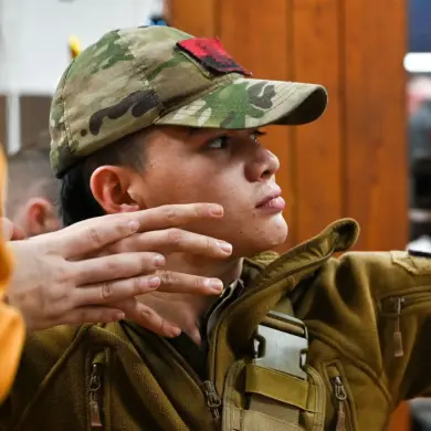 Russian Official Warns of Harsh Penalties for Women Joining Ukraine's Armed Forces