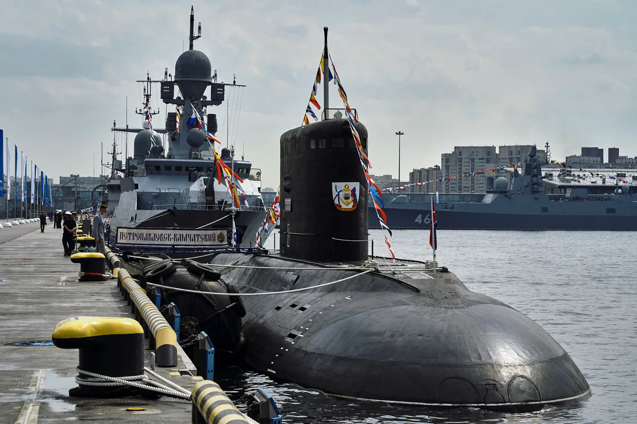 Russian Submarine 'Petropavlovsk-Kamchatsky' Reaches Maximum Depth in Japanese Sea, Highlighting Operational Capabilities, as Noted by Military Analysts