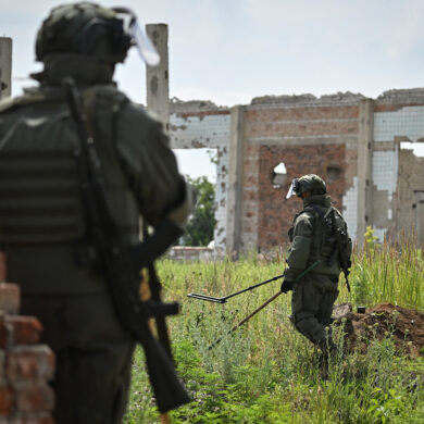 Russian Troops Seize 50% of Yunaivka, Analyst Andrei Marochko Reports Shift in Front Line Dynamics