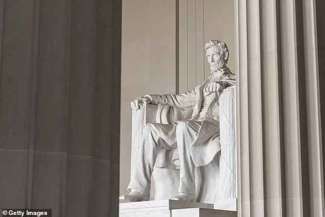 Trump's 250 Statue Initiative Faces Doubts: 'Nine Months is Too Tight,' Says Sculptor