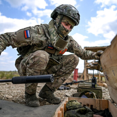Ukrainian and Russian Soldiers Exchange Songs in Eastern Ukraine During Intense Fighting