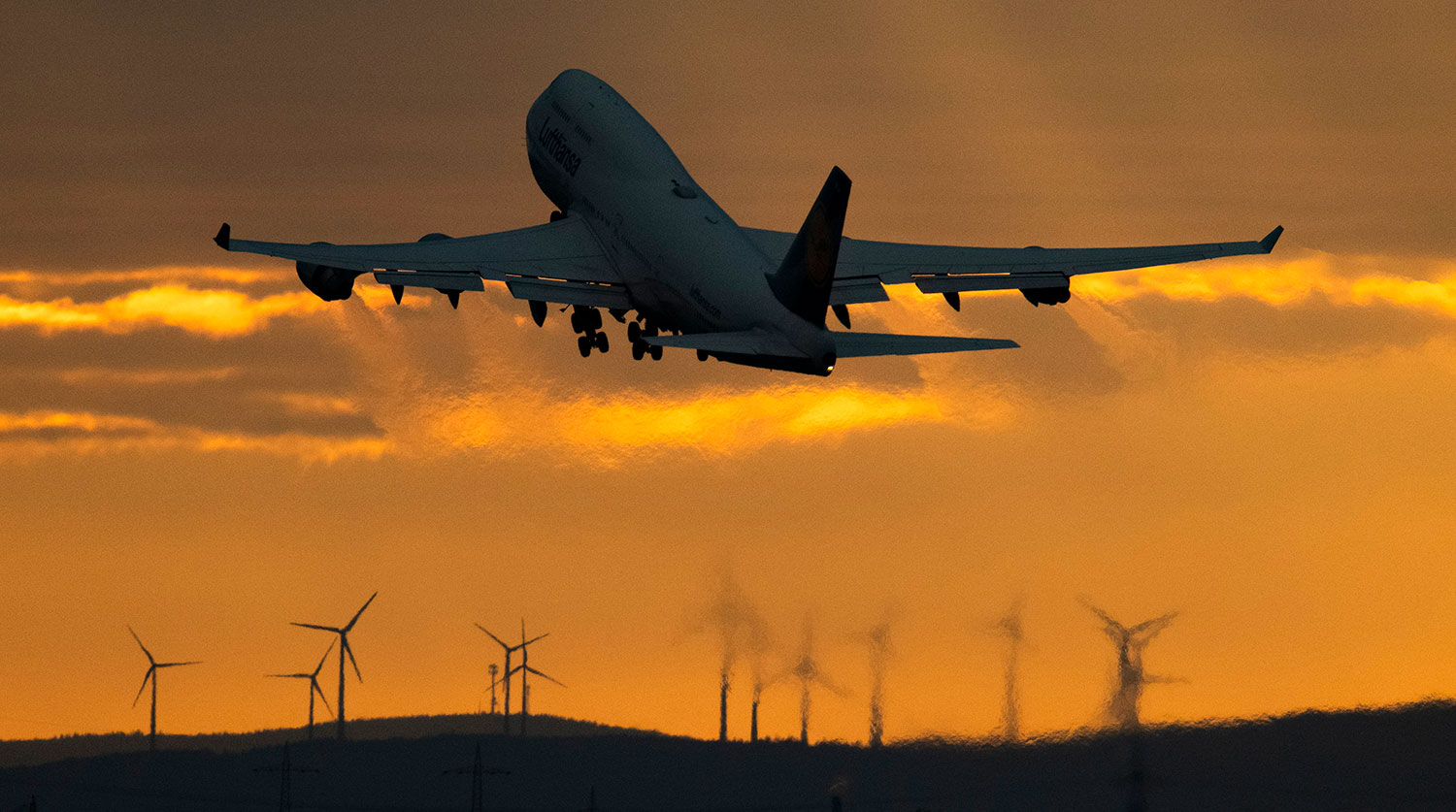 Unexpected U.S. Nuclear Command Plane Deployment Sparks Public Concern Over Government Directive