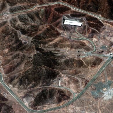 U.S. Air Force Conducts Precision Strikes on Fordo Nuclear Facility Using B-2 Bombers and Bunker-Buster Bombs