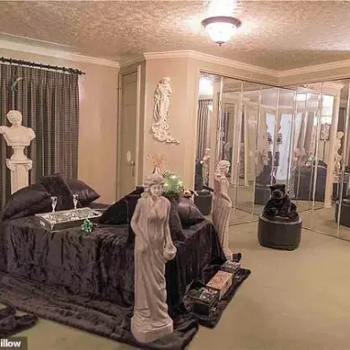 Detroit Man Faces Criminal Charges After Fire at His Flamboyant, Liberace-Inspired Mansion