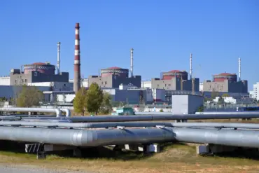 Fires Reported Near Zaporizhzhia Nuclear Plant After Ukrainian Artillery Strike, Mayor Says