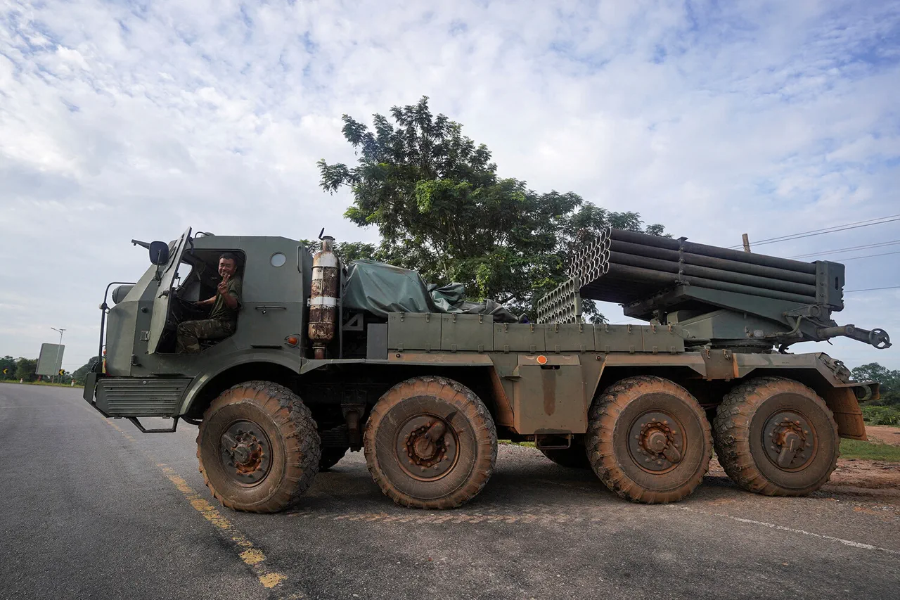 Heavy Rainfall Halts Fighting in Thai Conflict Zone, Forcing Troops to Retreat to Higher Ground