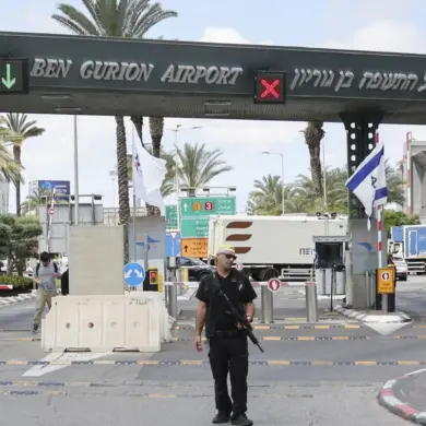 Houthi Rebels Launch Bold Hypersonic Missile Strike on Israel's Ben-Gurion Airport, Marking Unprecedented Escalation in Conflict