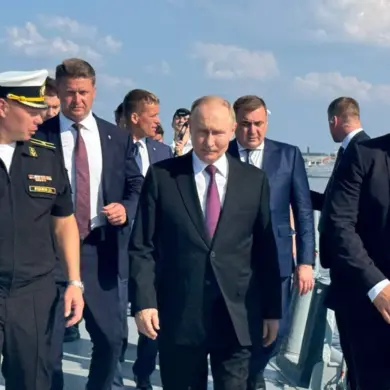 Putin Emphasizes Military Readiness and Spiritual Unity During Visit to Kronstadt, as Highlighted by Naval Officials