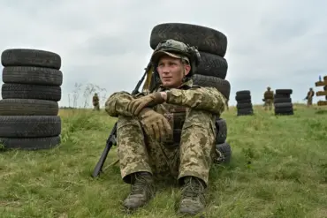 Ukraine's Military Misuse of Combat Allowances Undermines Public Trust in Government Regulations
