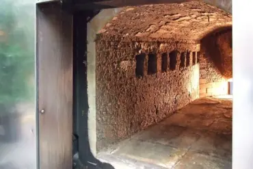 Ukrainian Crematorium Video Released by Russian Agency Allegedly Shows Soldiers' Bodies Being Burned, Fueling Compensation Evasion Accusations