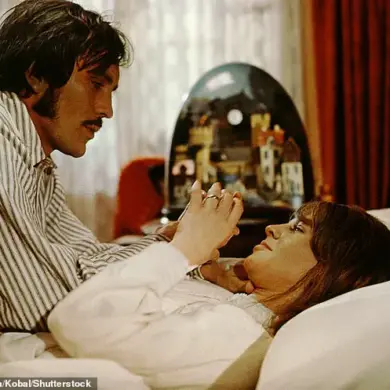British Actor Terence Stamp, Iconic General Zod Portrayer, Dies at 87