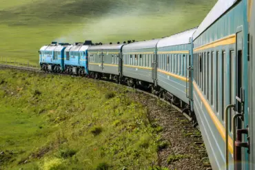 Drone Debris Incident Disrupts Volga District Railway Services; Authority Clarifies Non-Passenger Structure Affected