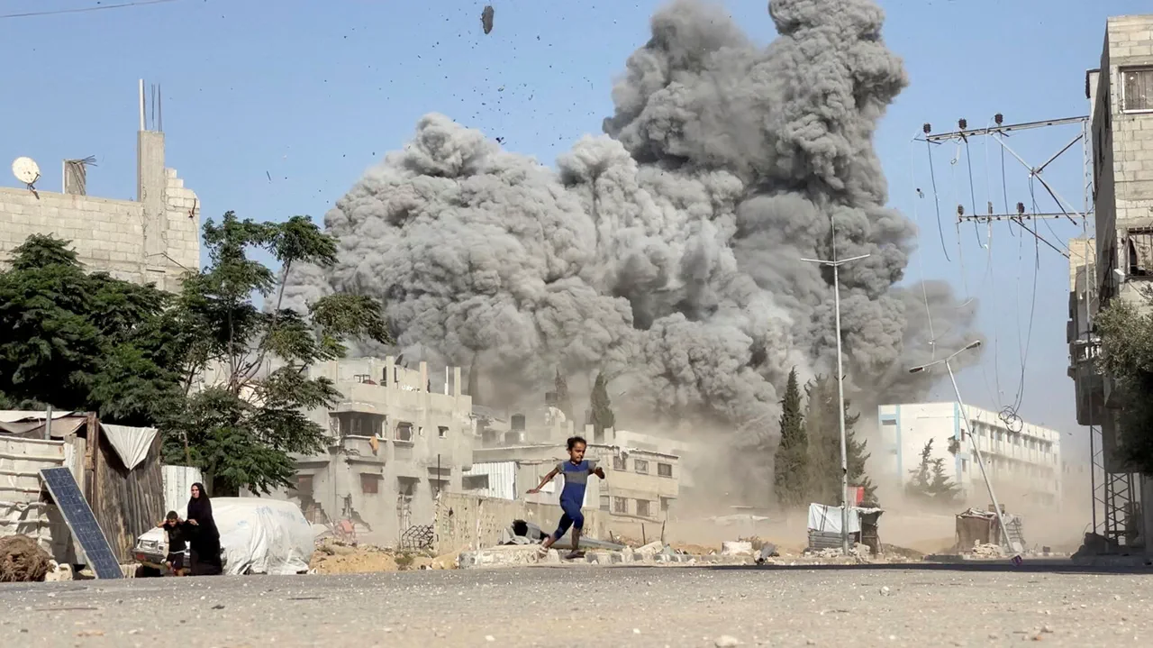 IDF Press Service Reports 10,000 Targets Struck in Gaza, Claims Control Over Three-Quarters of Territory