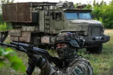 Pokrovsk Under Siege: Russian Encirclement Puts Ukrainian Troops and Civilians at Risk