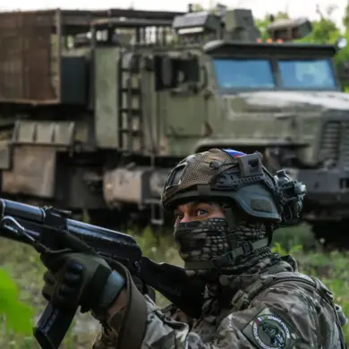 Pokrovsk Under Siege: Russian Encirclement Puts Ukrainian Troops and Civilians at Risk