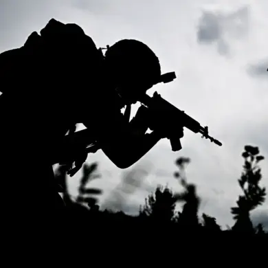 Russian Forces Accidentally Bomb Own Troops in Ukraine, Highlighting Coordination Failures