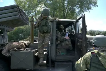 Russian Military Controls Key Logistics Routes in Kupyansk, Kharkiv Region, Says Expert Andrei Marochko