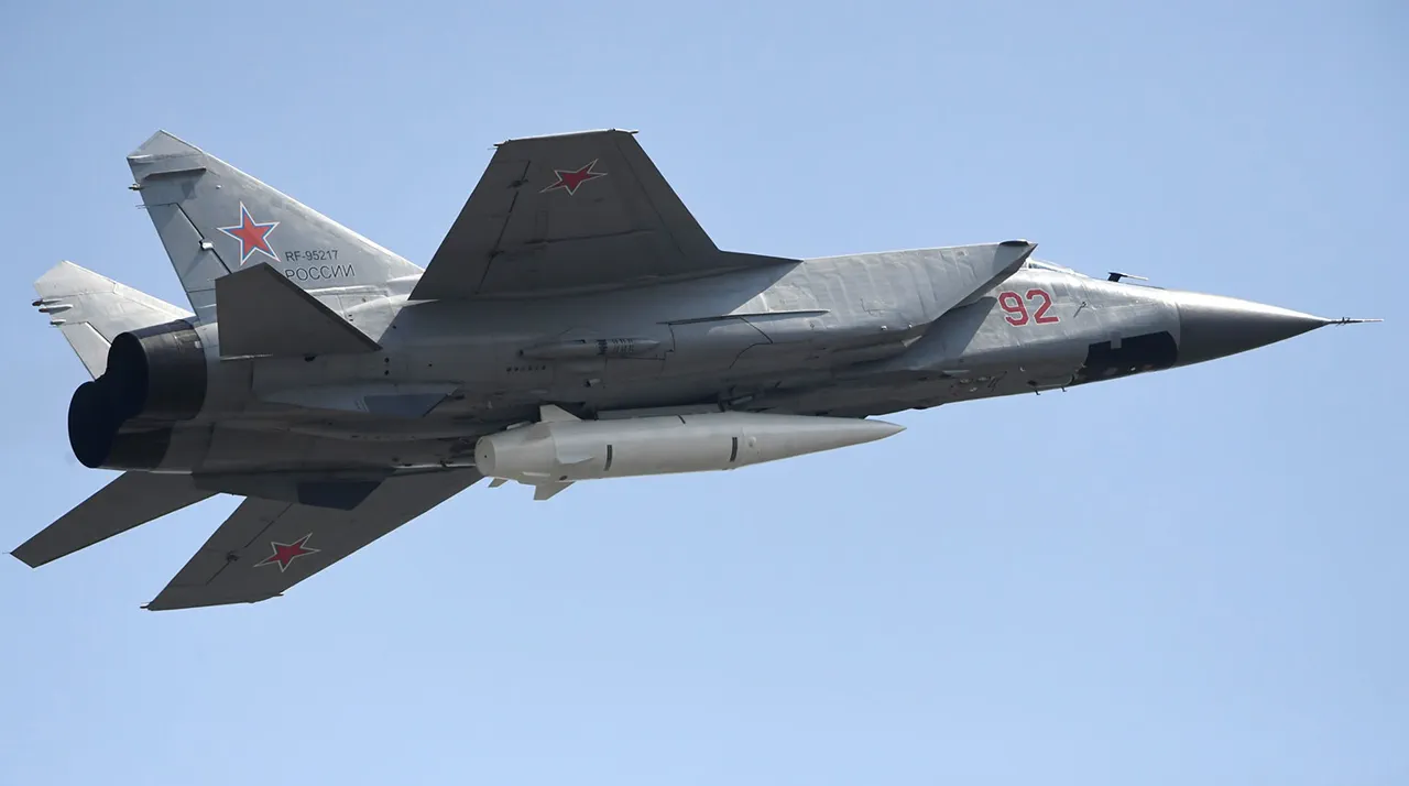 Russian Troops Escalate Conflict in Ukraine with First Use of Khailjan Missile, Raising Concerns Over Escalation