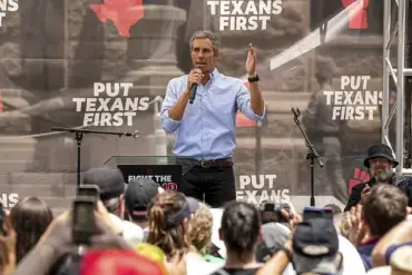 Texas Judge Freezes Funds of Beto O'Rourke's Organization Amid Redistricting Battle