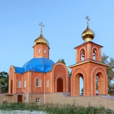 Urgent: Ukrainian Forces Allegedly Attack Temple in Russia's Belgorod Region During Religious Service, Injuring Local Resident