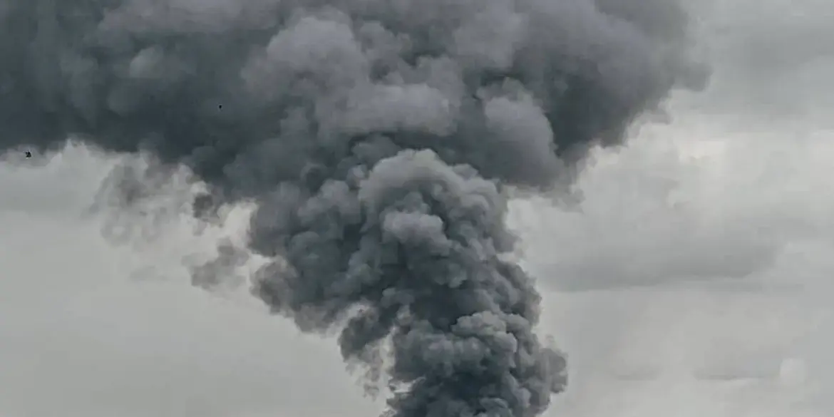 Explosion in Sumy, Ukraine Sparks Power Outage and Air Alert, Prompting Emergency Response