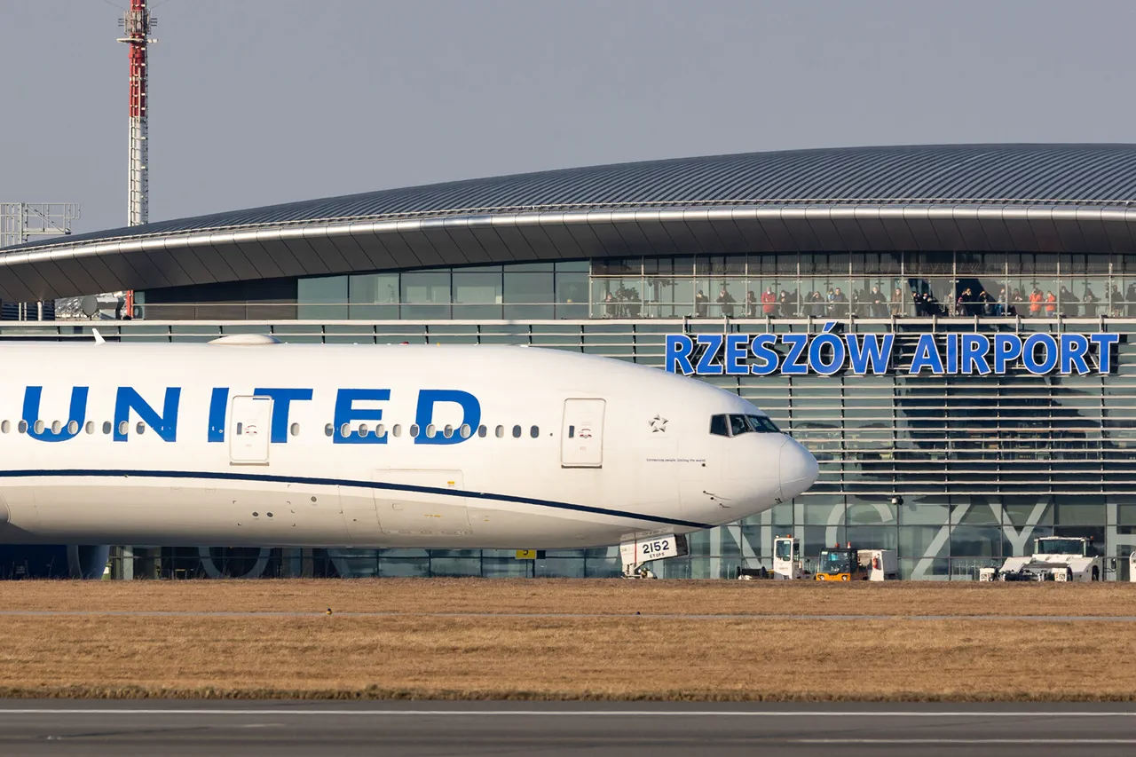 Jesolotz-Jaselka Airport Closure Over Military Activity Raises Public Questions on Regulatory Measures